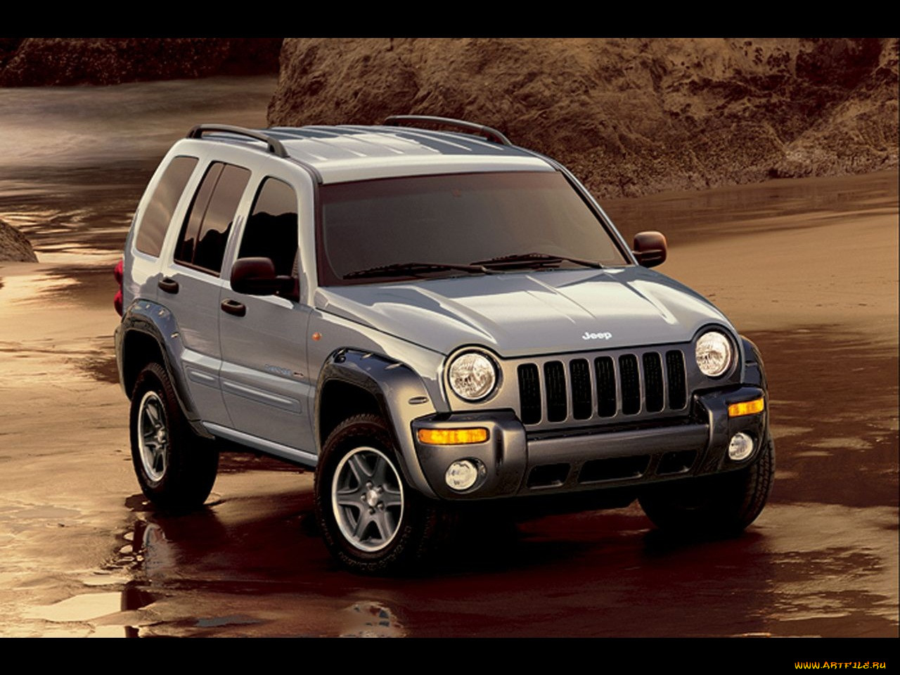 Какие машины джипы. Джип Либерти 2002. Джип Чероки Либерти. Jeep Cherokee KJ 2004-2007. Jeep Liberty 2002 3.7.